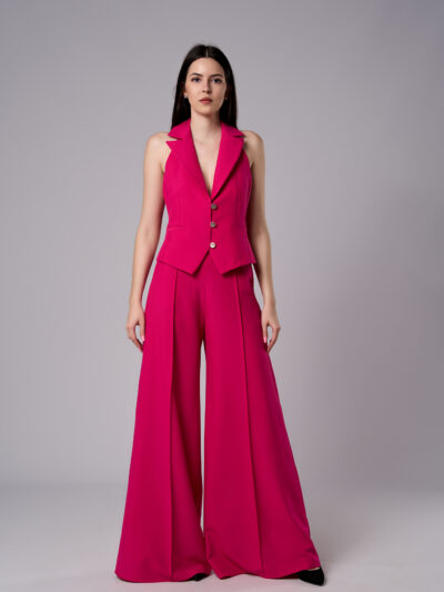 Vestă Alma scurtă din stofă elastică cu croi cambrat fucsia