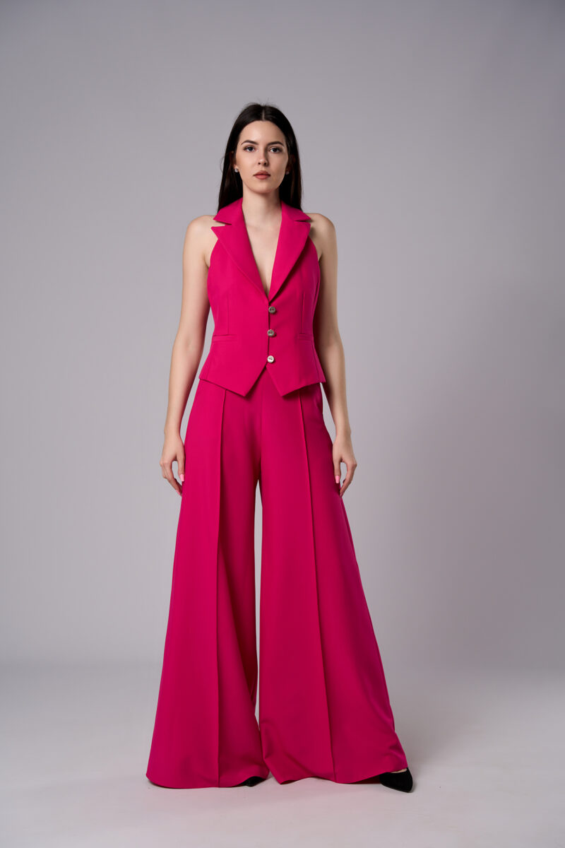 Vestă Alma scurtă din stofă elastică cu croi cambrat fucsia