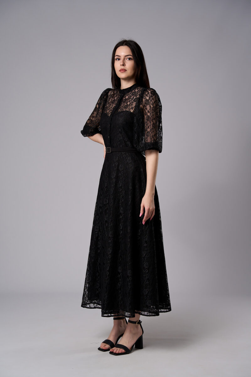 Rochie maxi din dantelă cu croi semicloș neagră Kara - imagine 4