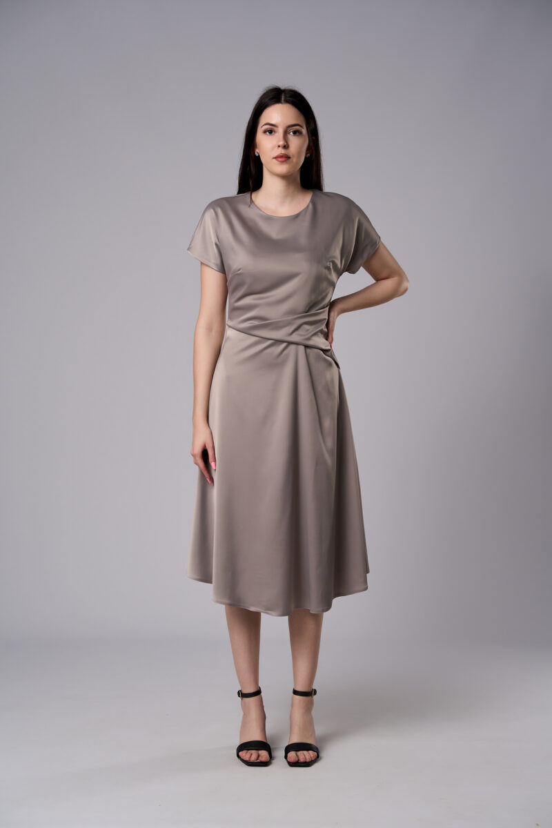 Rochie midi Ava din satin cu croi în A gri - imagine 4