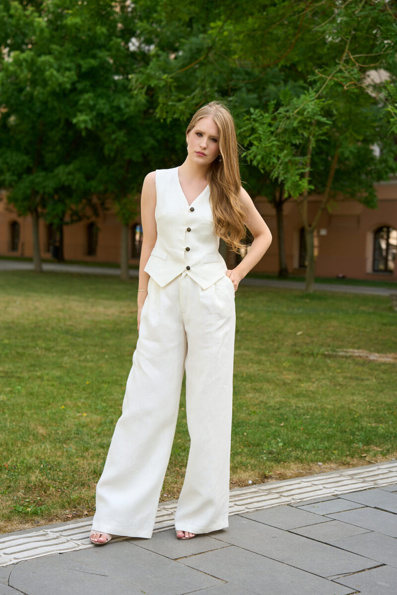 Pantaloni evazați de vară din in albi Kala